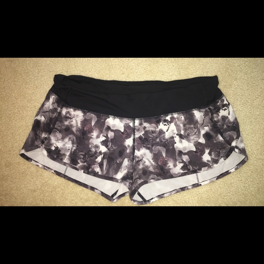 Lululemon speed up short 2.5”; good condition